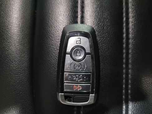 Used 2020 Ford Edge SEL w/ Convenience Package AWD/4WD image 32