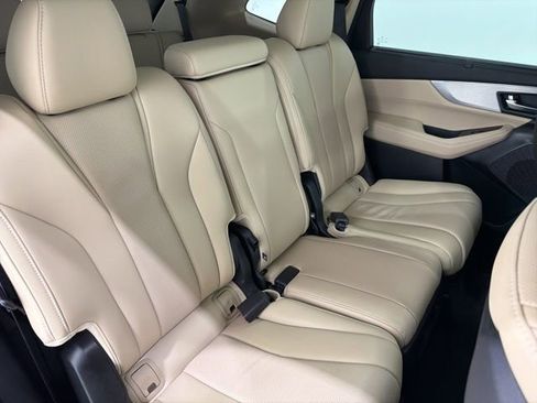 Certified 2023 Acura MDX SH-AWD w/ Technology Package image 24