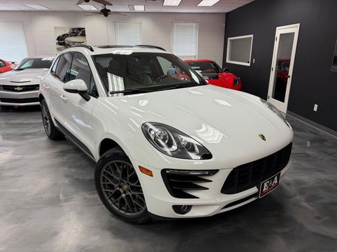 Used 2016 Porsche Macan S AWD/4WD image 2