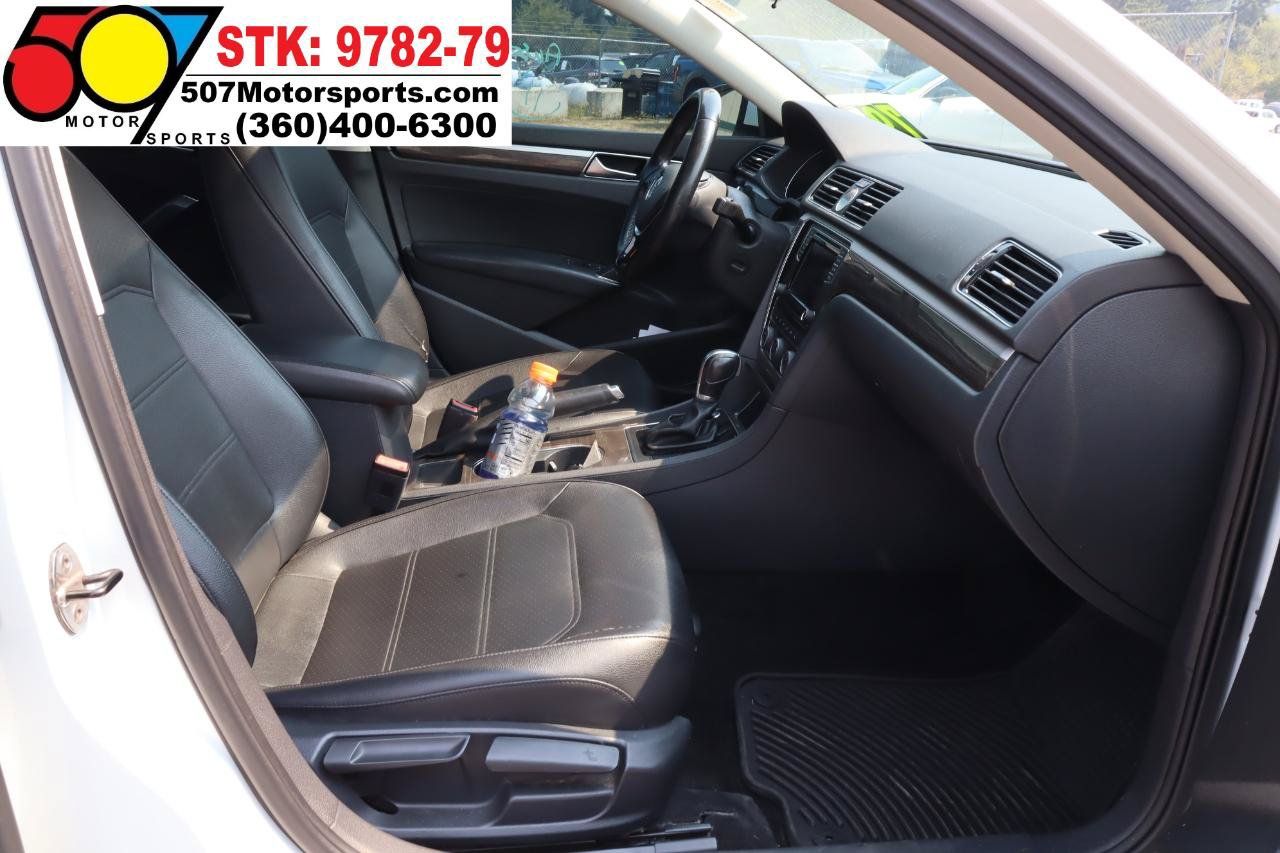 Used 2017 Volkswagen Passat 1.8T SE FWD image 18