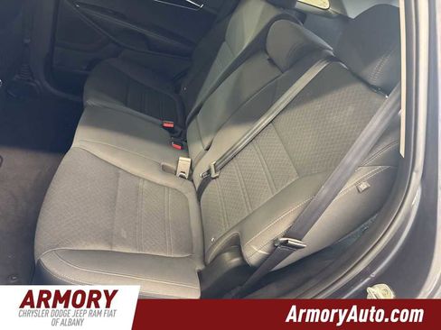 Used 2017 Kia Sorento LX w/ LX Convenience Package image 25