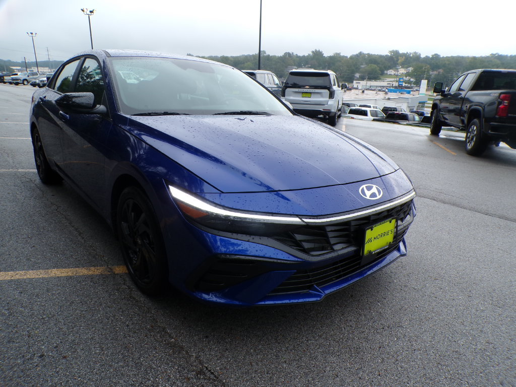 Certified 2026 Hyundai Elantra SEL Sport Premium FWD image 9