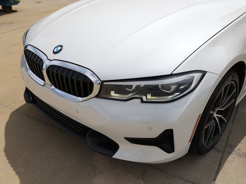Used 2022 BMW 330i Sedan w/ Premium Package RWD image 40