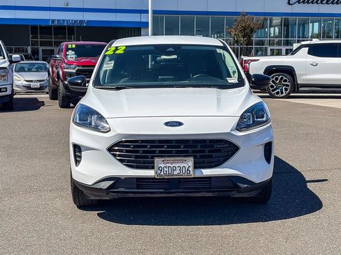 Used 2022 Ford Escape SE w/ SE Sport Appearance Package FWD image 6