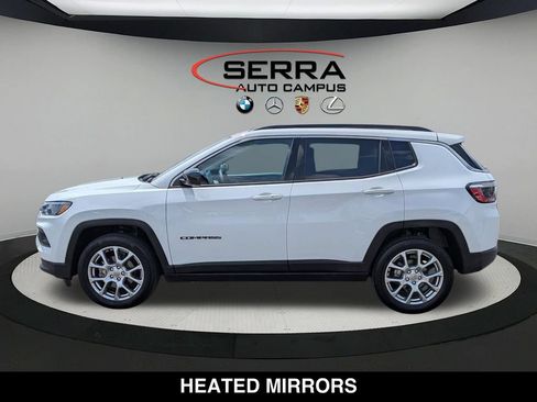 Used 2022 Jeep Compass Latitude AWD/4WD image 9