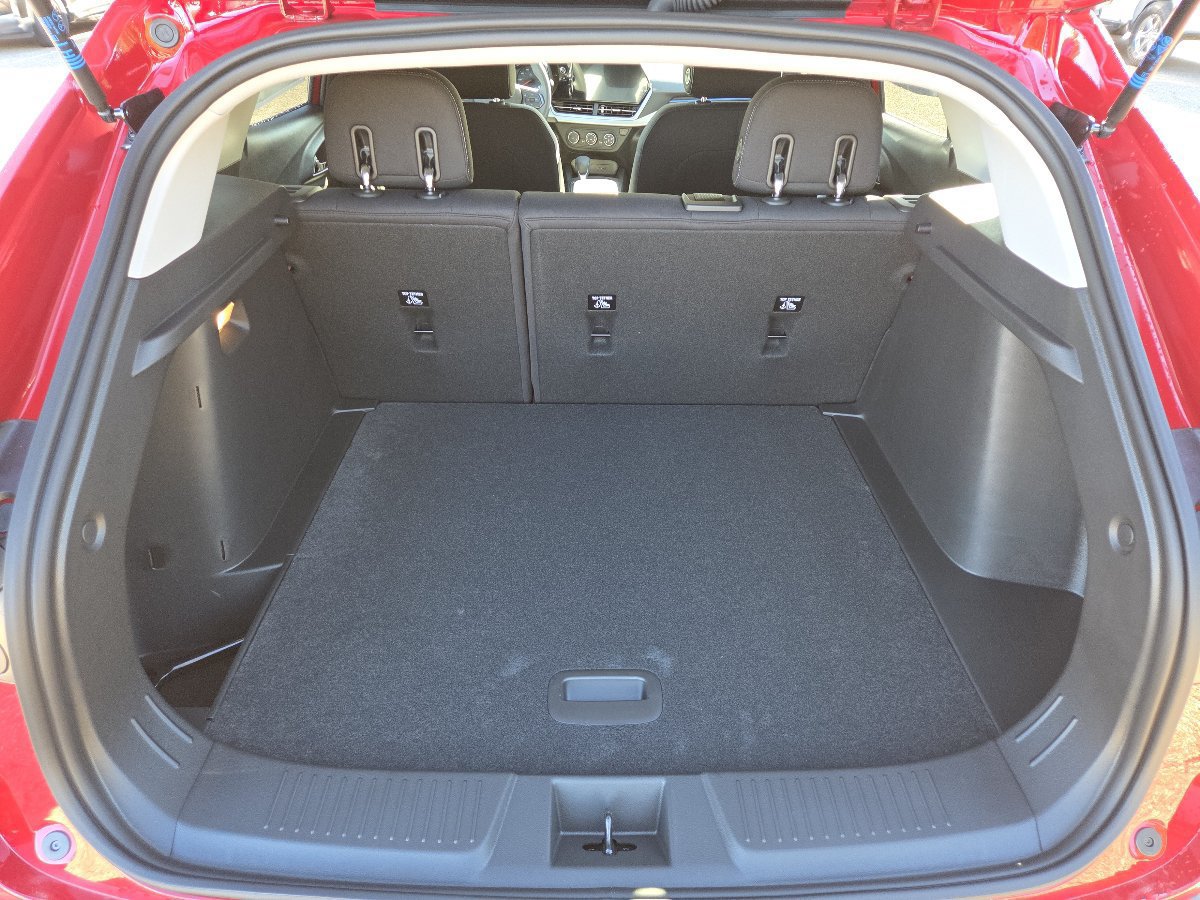 New 2026 Chevrolet Trax LS w/ LS Convenience Package FWD image 21