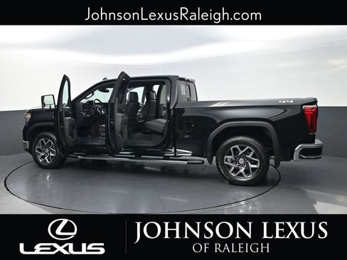 Used 2025 GMC Sierra 1500 SLT w/ SLT Premium Plus Package AWD/4WD image 28