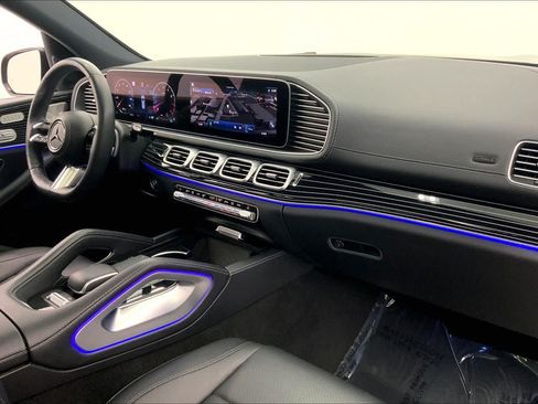 Certified 2024 Mercedes-Benz GLS 450 4MATIC image 10