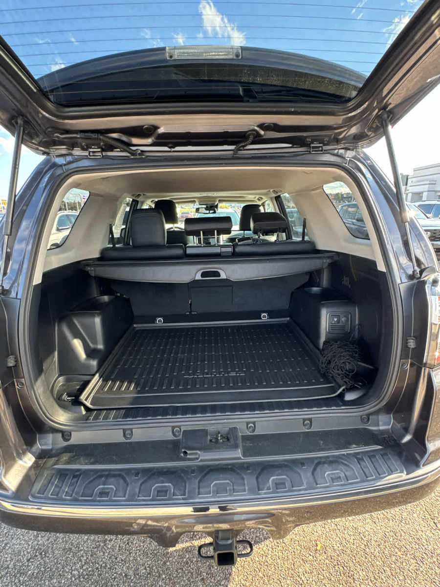 Used 2023 Toyota 4Runner Limited AWD/4WD image 34