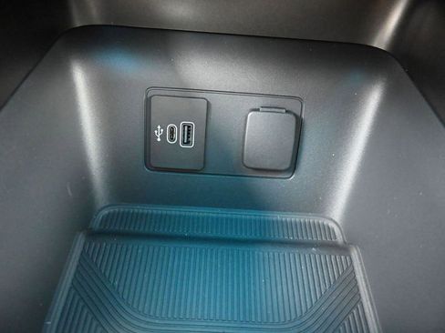 New 2026 Ford Explorer ST-Line w/ ST-Line Street Pack image 29