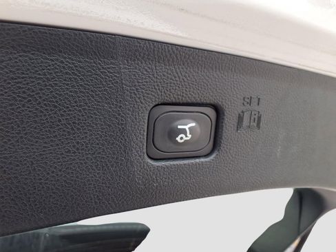 Used 2023 Ford Edge SEL w/ Convenience Package image 36