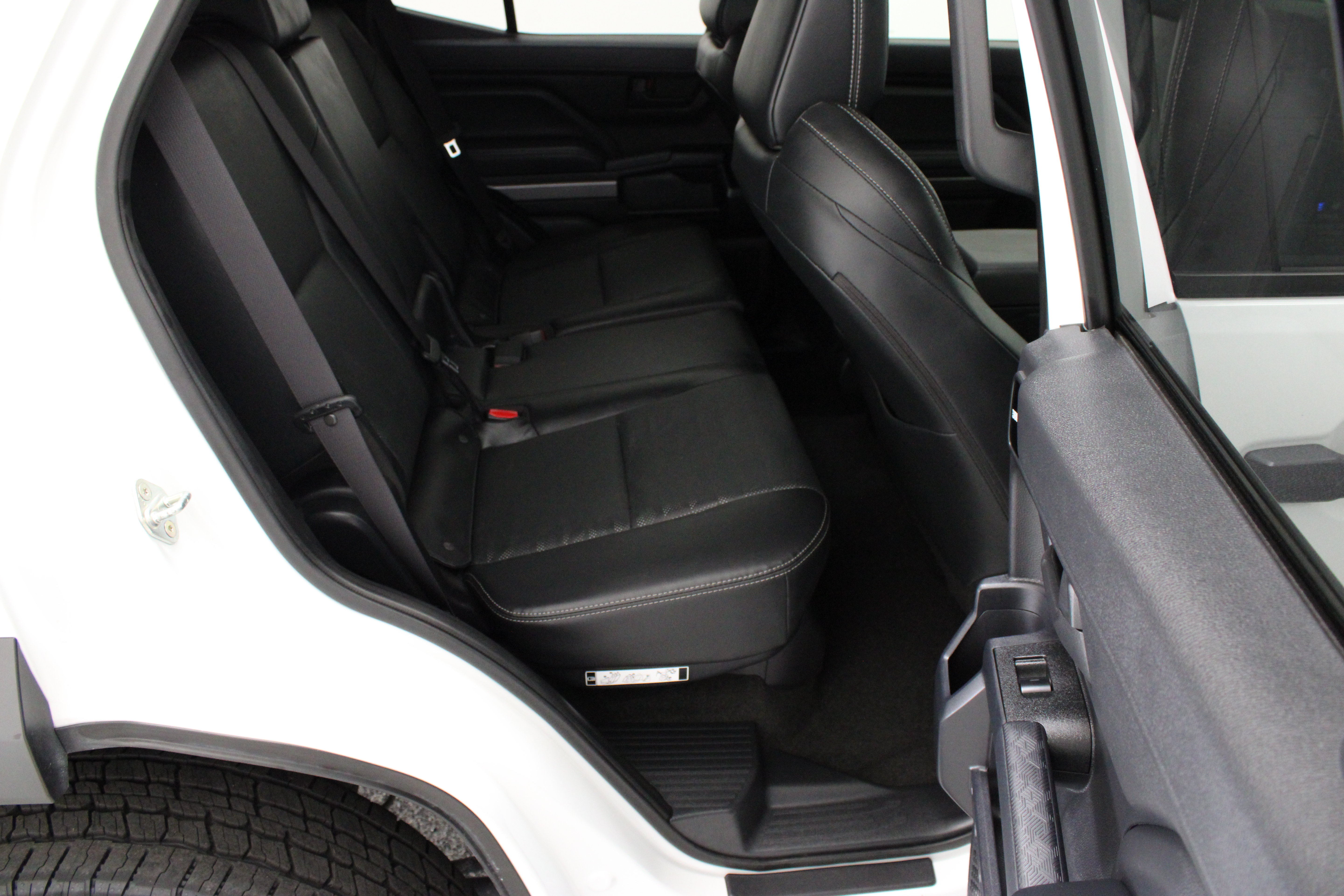 Used 2025 Toyota 4Runner TRD Off-Road Premium w/ Tow Technology Package AWD/4WD image 37