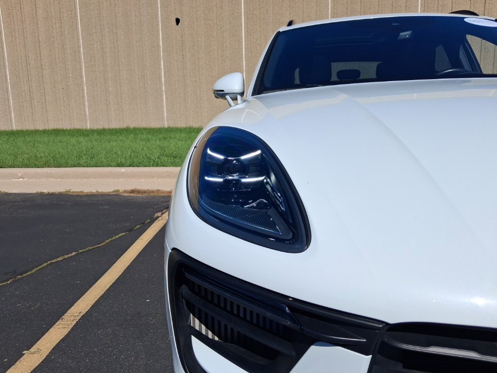 Certified 2024 Porsche Macan S AWD/4WD image 6