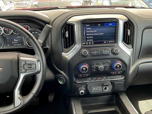 Used 2022 Chevrolet Silverado 1500 RST image 8