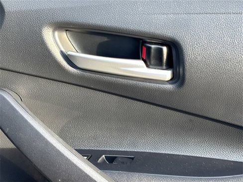 Used 2026 Toyota Corolla SE image 38