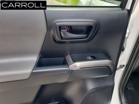 Used 2019 Toyota Tacoma SR5 image 13