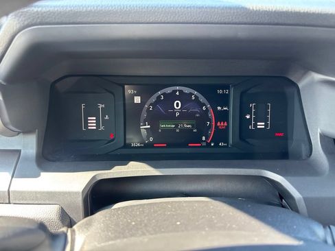 Used 2025 Toyota Tacoma SR5 AWD/4WD image 25
