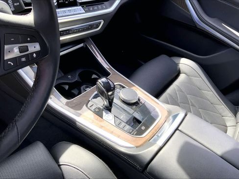 Used 2023 BMW X5 xDrive40i w/ Premium Package image 15