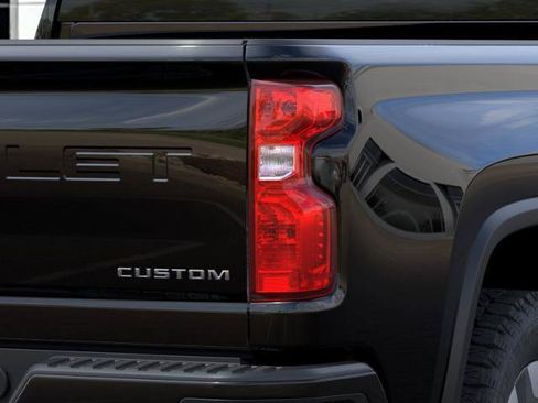 New 2026 Chevrolet Silverado 2500 Custom w/ Custom Value Package AWD/4WD image 11