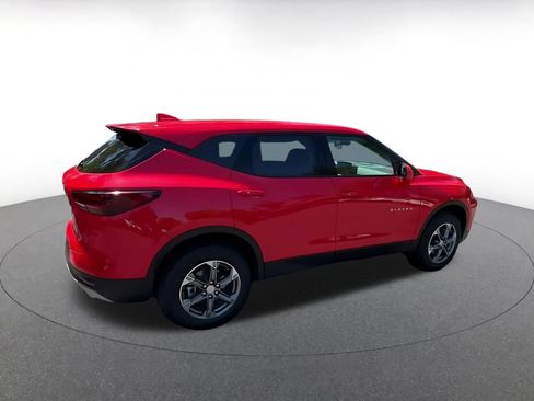 Used 2026 Chevrolet Blazer LT FWD image 12