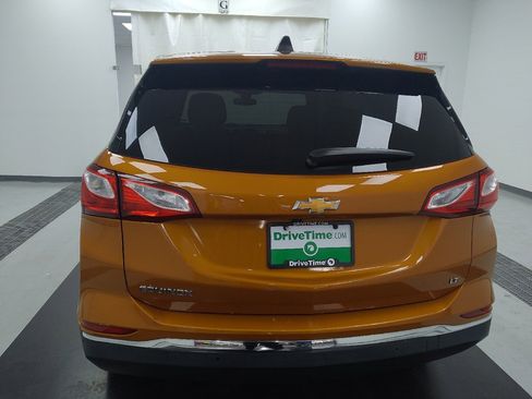 Used 2019 Chevrolet Equinox LT w/ Driver Convenience Package FWD image 7