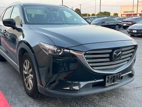 Used 2018 MAZDA CX-9 Touring w/ Touring Premium Package FWD image 3