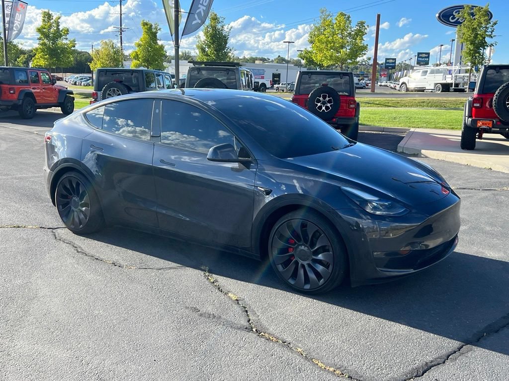 Used 2024 Tesla Model Y Performance AWD/4WD image 5