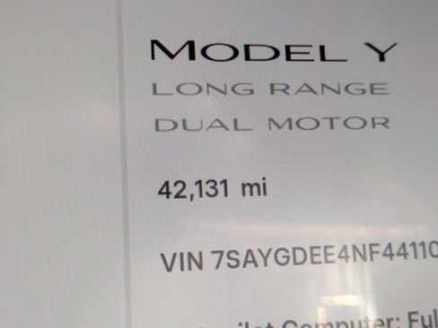 Used 2022 Tesla Model Y Long Range AWD/4WD image 14
