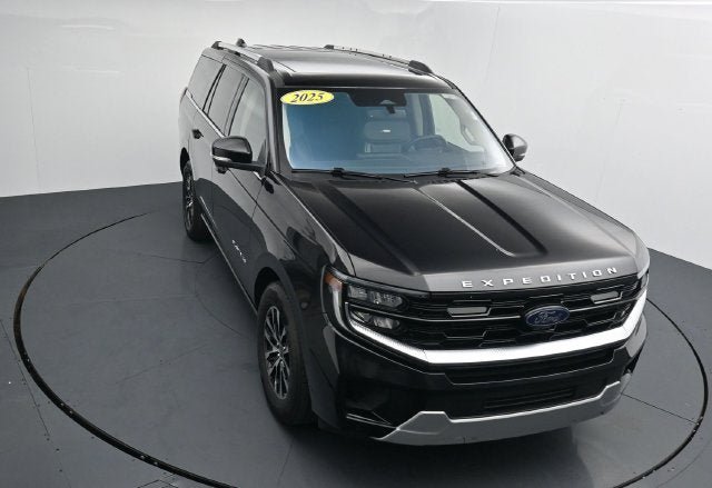 Used 2025 Ford Expedition Platinum AWD/4WD image 36