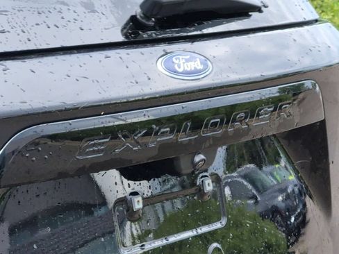 Used 2021 Ford Explorer ST w/ ST Street Pack AWD/4WD image 13
