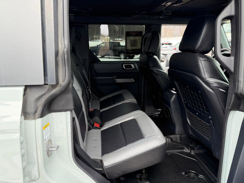 Used 2023 Ford Bronco Black Diamond image 31