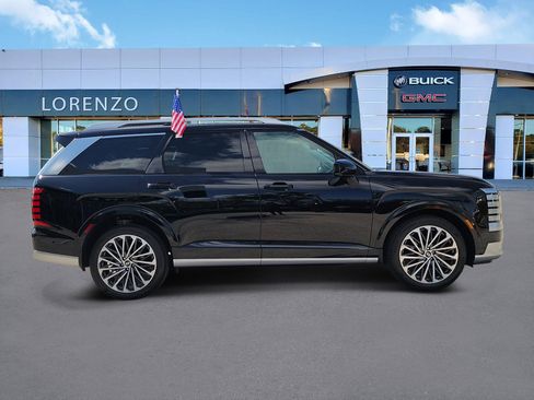 Used 2026 Hyundai Palisade Calligraphy FWD image 4