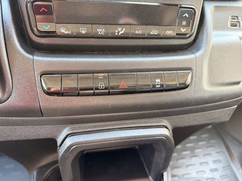 Used 2025 RAM ProMaster 3500 w/ Convenience Group FWD image 27