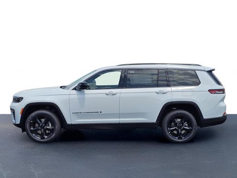 New 2026 Jeep Grand Cherokee L Limited w/ Limited Altitude Package RWD image 13