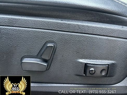 Used 2017 RAM 1500 Sport w/ Convenience Group AWD/4WD image 18