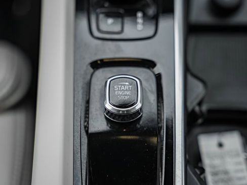 Used 2023 Volvo XC60 B5 Ultimate w/ Climate Package image 24