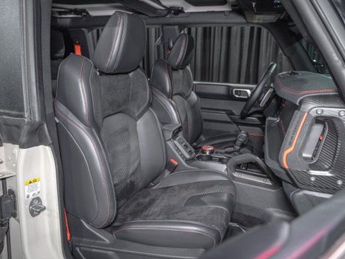 Used 2025 Ford Bronco Raptor AWD/4WD image 13