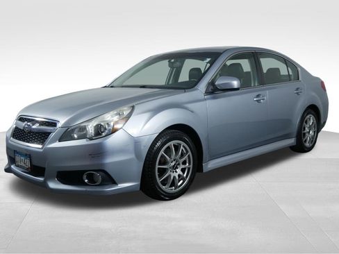 Used 2013 Subaru Legacy 2.5i Limited AWD/4WD image 5