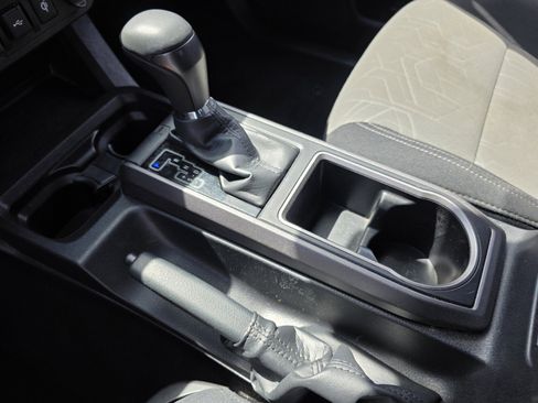 Used 2023 Toyota Tacoma TRD Sport image 21