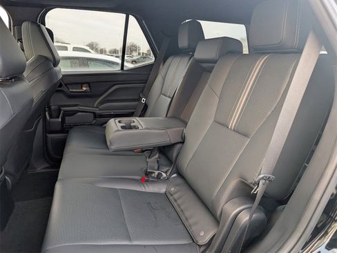 Used 2025 Toyota 4Runner Limited image 27