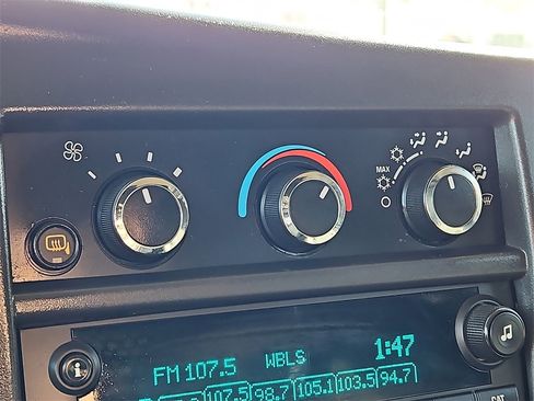 Used 2024 Chevrolet Express 2500 w/ Driver Convenience Package image 15