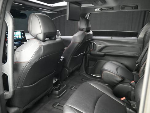 Used 2024 Toyota Sienna XSE image 51