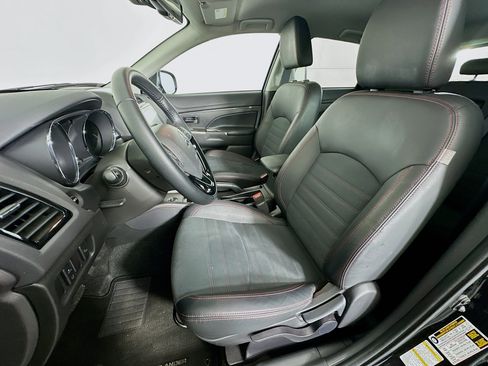 Used 2025 Mitsubishi Outlander Sport SE AWD/4WD image 13