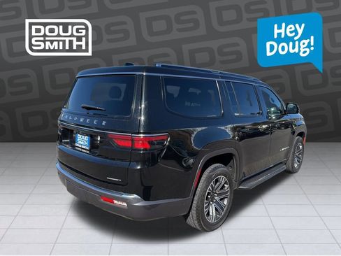 Used 2022 Jeep Wagoneer Series III w/ Convenience Group I image 5