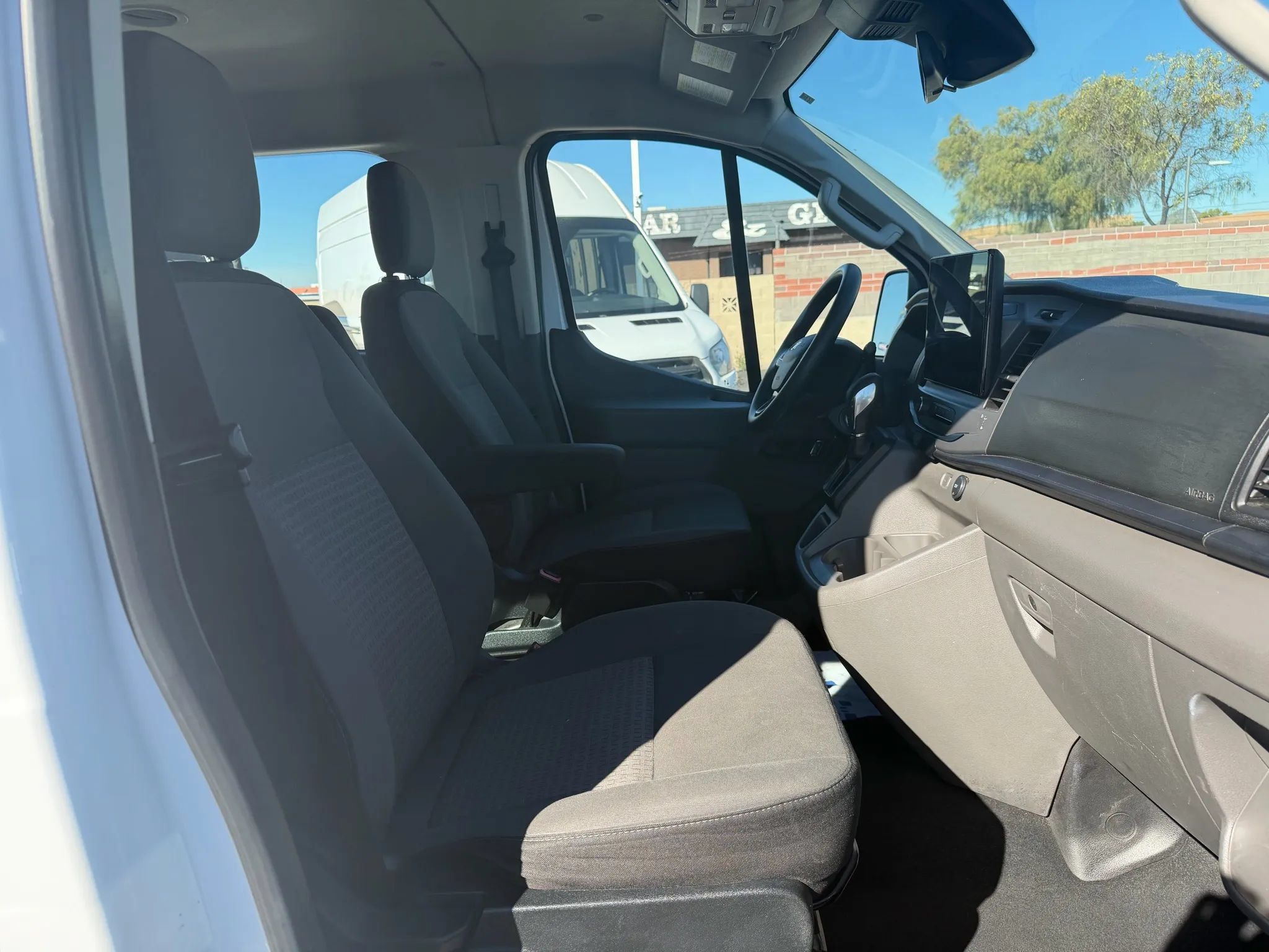 Used 2022 Ford Transit 350 XLT RWD image 12