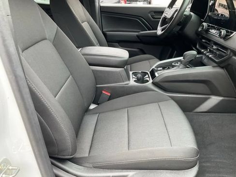 Used 2023 Chevrolet Colorado Trail Boss w/ Technology Package AWD/4WD image 19