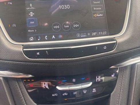 Certified 2022 Cadillac XT5 Premium Luxury image 22