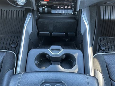 Used 2023 RAM 1500 Laramie image 22