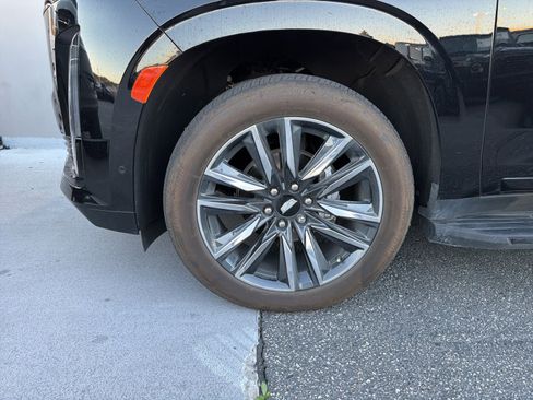 Used 2023 Cadillac Escalade Sport image 6