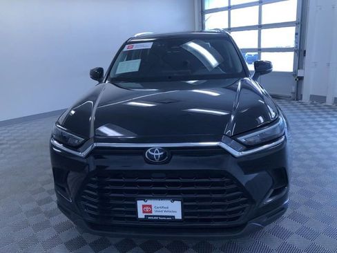 Certified 2025 Toyota Grand Highlander XLE image 16